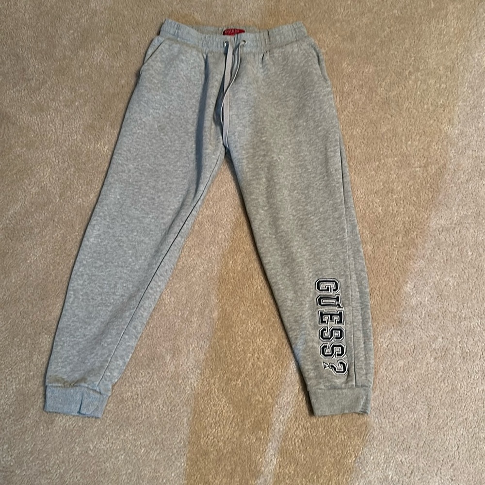 GUESS women’s joggers/sweatpants